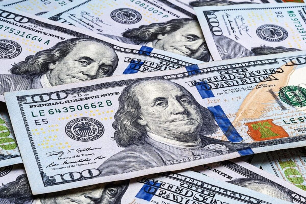 ارتفاع أسعار الدولار في بغداد وأربيل مع الإغلاق
