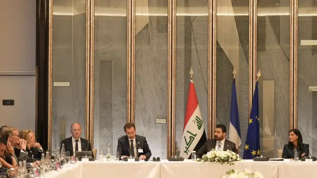 رئيس الوزراء: العراق ينظر إلى فرنسا بوصفها شريكاً موثوقاً في إطار الصداقة الدائمة
