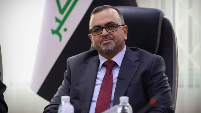 وزير الصحة يعلن المباشرة بترميم 5 مستشفيات في بغداد على نفقة رئيس الوزراء الخاصة