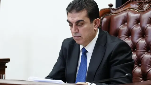 أتروشـي يدعو إلى تجديد الالتزام بالمسار الديمقراطي وحماية حقوق المكونات