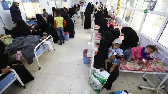 الحديدة.. الحوثيون ينهبون منشآت طبية وإغاثية في الخوخة والساحل