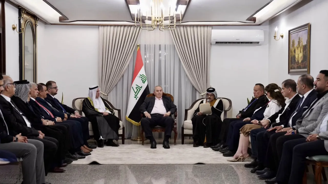 علاوي يدعو إلى عقد مؤتمر وطني موسع بمشاركة القوى السياسية والمدنية
