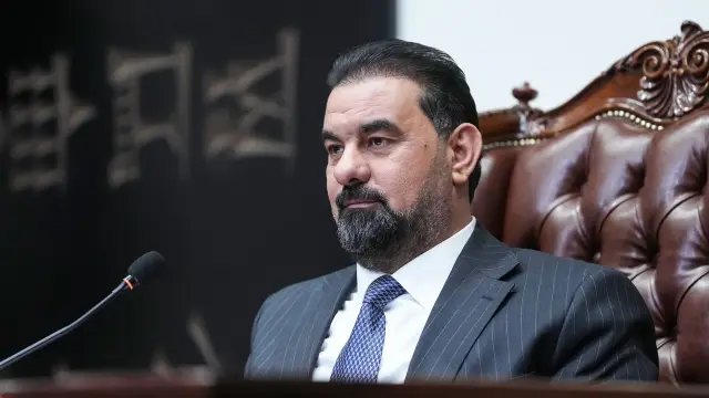 الحلبوسي يؤكد أهمية الوقوف على أسباب ازمة الوقود