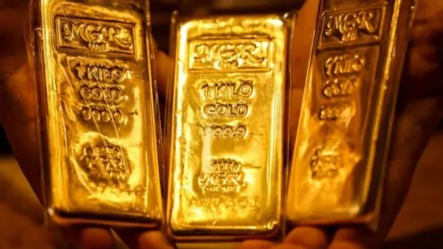 الذهب يتراجع مع تزايد توقعات استمرار ارتفاع الفائدة الأميركية