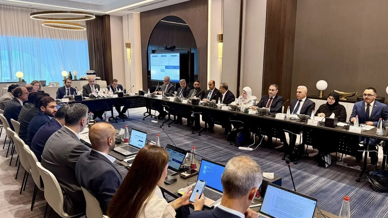 وكيل وزارة النفط يترأس اجتماعاً مشتركاً مع توتال لمتابعة تنفيذ المشاريع