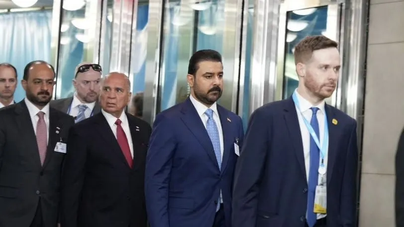 Premierminister trifft am UN-Gebäude ein und macht Erinnerungsfotos vor Beginn der Sitzungen