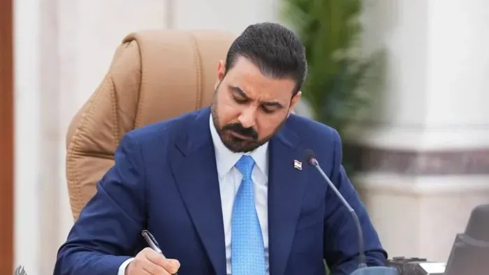 رئيس الوزراء يوجّه المؤسسات الحكومية للاحتفال بيوم السيادة العراقي