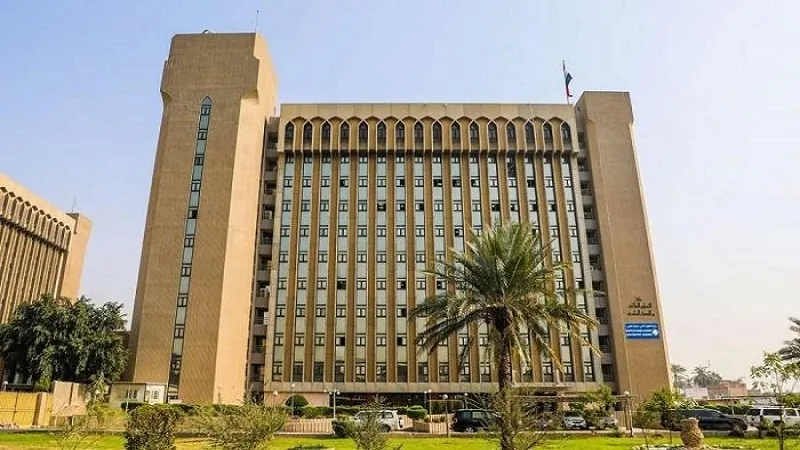 التربية تحدد ضوابط قبول طلبة مدارس المتميزين وثانويات كلية بغداد