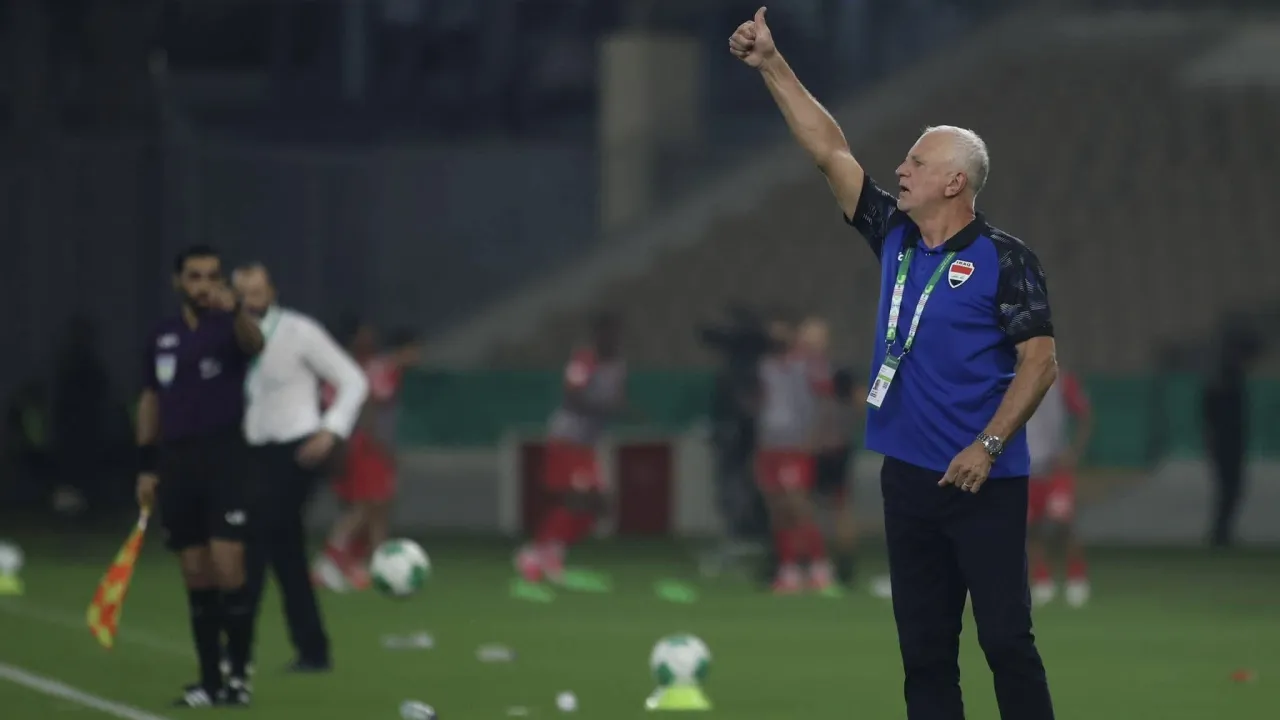Arnold denies FA interference in his selections and explains absence of professionals vs Oman
