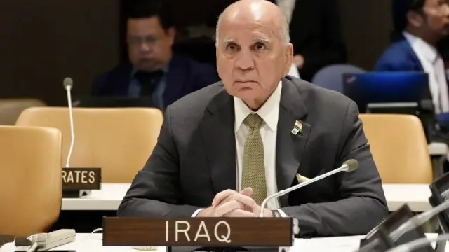 وزير الخارجية يؤكد أهمية الحوار لحفظ الاستقرار الإقليمي ويشدد على أمن مضيق هرمز