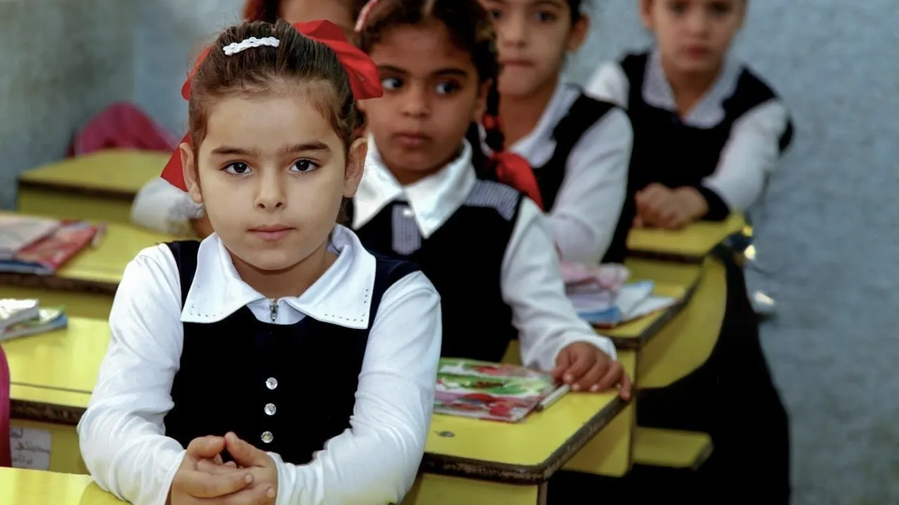 التربية التبرعات للمدارس اختيارية وأي إجبار لأولياء الأمور عليها مخالفة