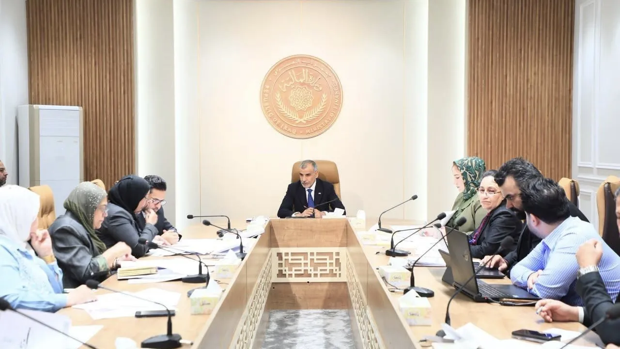 وزير المالية يوجه بإنجاز الإجراءات المرتبطة بفقرات الموازنة وفق التوقيتات المحددة