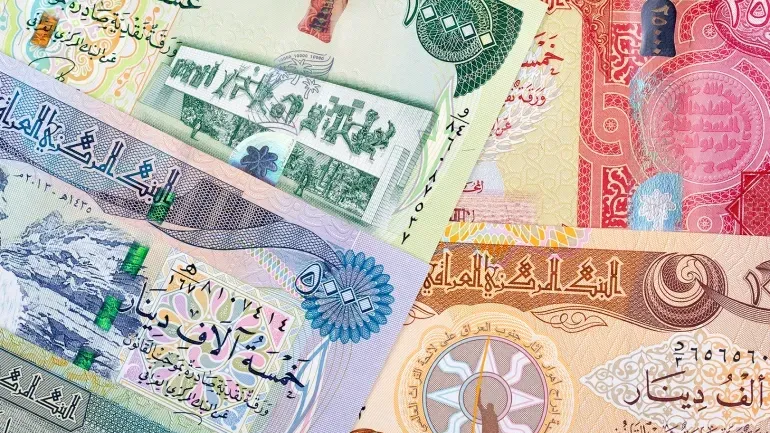 دون 156 ألفاً للشراء.. أسعار الدولار تسجل تراجعاً في بغداد وأربيل