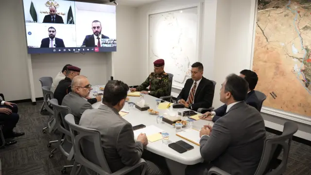 العراق وسوريا يتفقان على فتح قنوات تواصل مباشرة بشأن المنافذ المشتركة وتناقل البيانات الكمركية الكترونياً