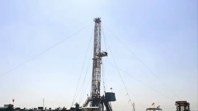 شركة الحفر تباشر استصلاح البئر النفطية ZB-623 في حقل الزبير