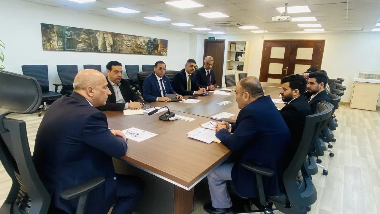 رئيس المصرف العراقي للتجارة يؤكد أهمية الارتقاء بمستوى العمل المصرفي