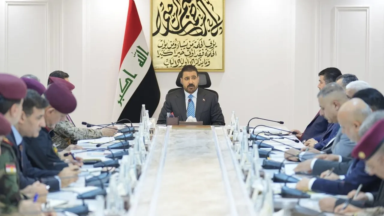 القائد العام  الحكومة ماضية بتحقيق شراكات إقليمية ودولية للتعاون المشترك بعيداً عن سياسة المحاور