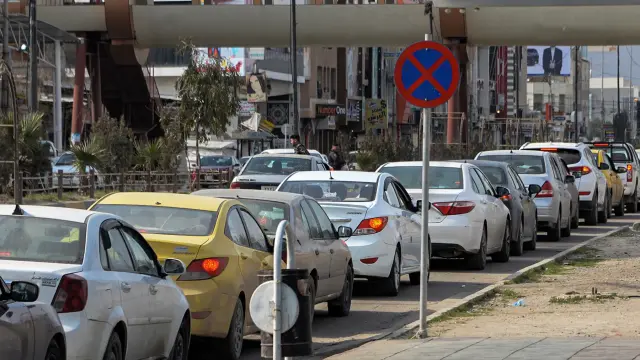 عضو لجنة النفط يكشف معلومات عن خلط البنزين في محطات أهلية ويعلن استضافة مسؤولين من وزارة النفط