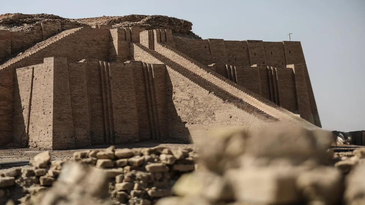 هيئة الآثار 15 ألف موقع أثري في العراق والبرنامج الحكومي يتضمن تنشيط الحركة السياحية
