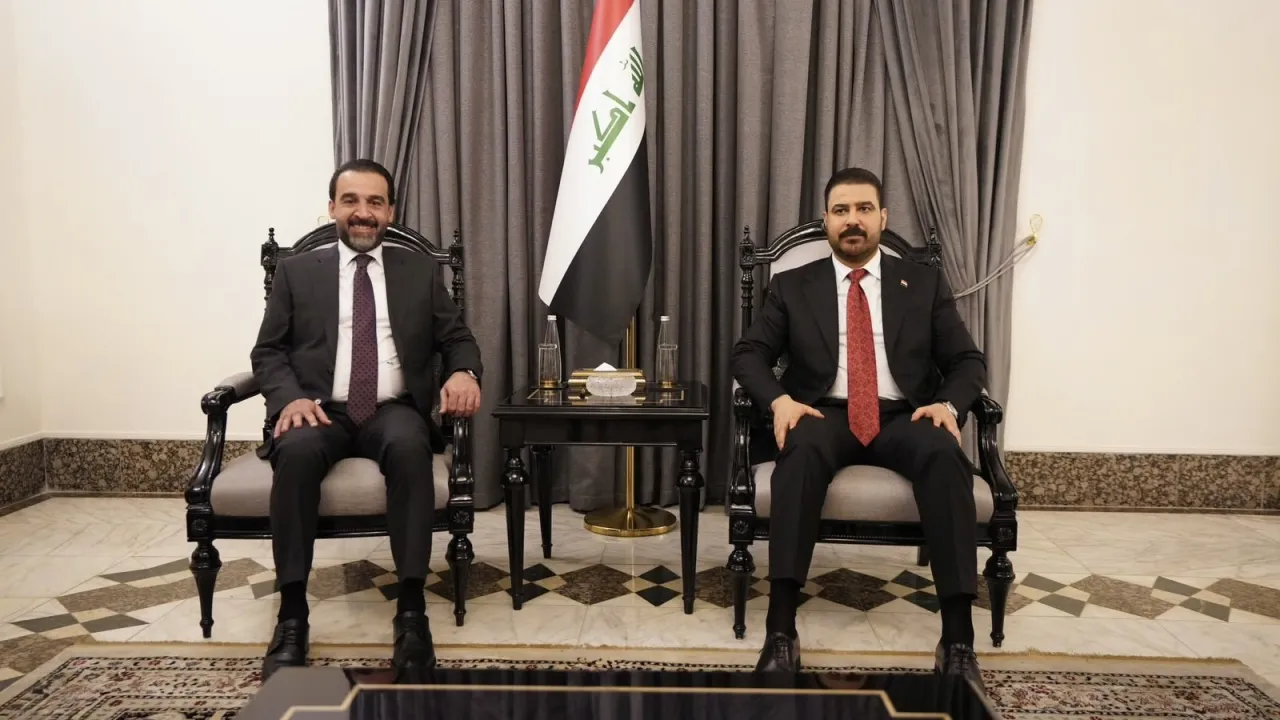رئيس الوزراء والحلبوسي يؤكدان أهمية دعم العمل الحكومي في تقديم الخدمات الأساسية