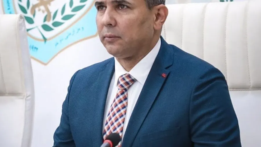 رئيس هيئة الإعلام الأمني يؤكد أن حصر السلاح بيد الدولة حماية للمجتمع وصون للسلم الأهلي
