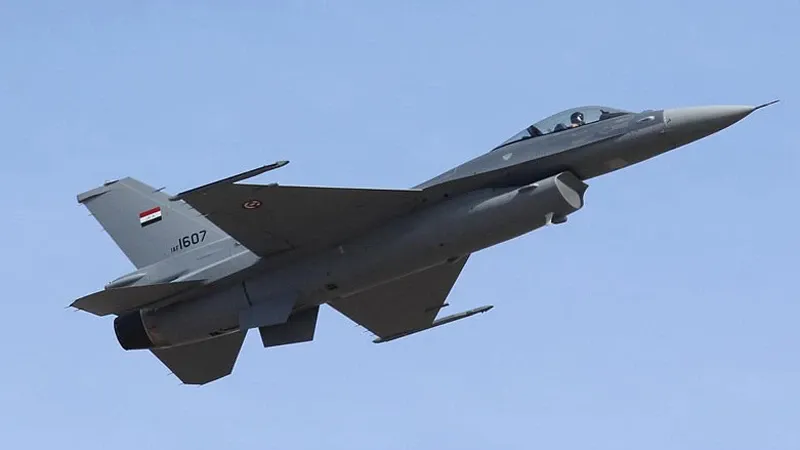 القوة الجوية العراقية تنفي سقوط مقاتلة F-16 في جزيرة الحضر بنينوى