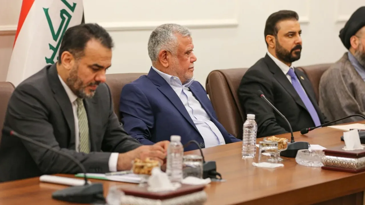 الزيدي يطالب بحسم الكابينة وتنظيم السلاح خلال اجتماع مع قوى الإطار التنسيقي