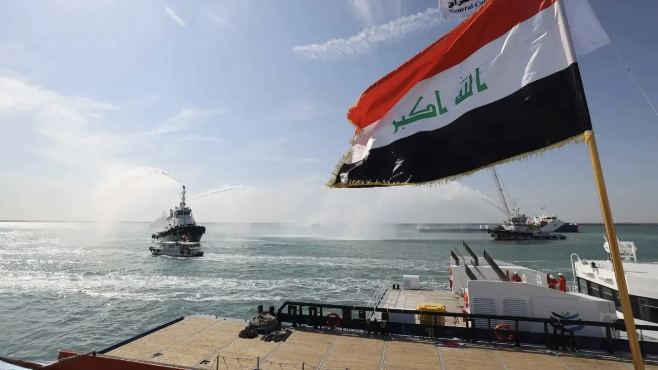 ناقلات النفط تنفيذ عملية نقل مليوني برميل من الخام العراقي خارج مضيق هرمز لأول مرة منذ عقود