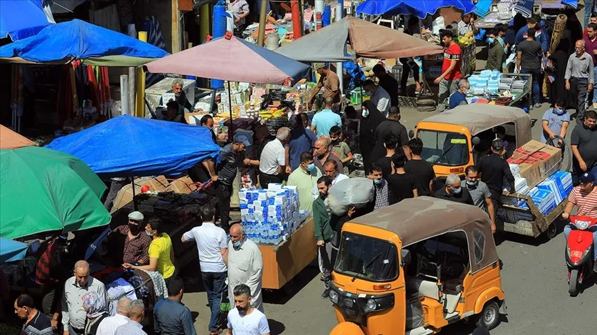Fermeture de commerces au marché Al‑Shorja et à «Alowa Jamila» après la hausse du dollar à 1520 dinars