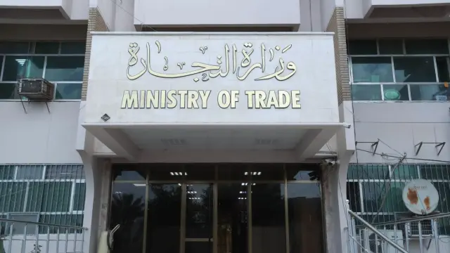 التجارة سنتخذ الإجراءات القانونية بحق المتلاعبين بالأسعار والمحتكرين