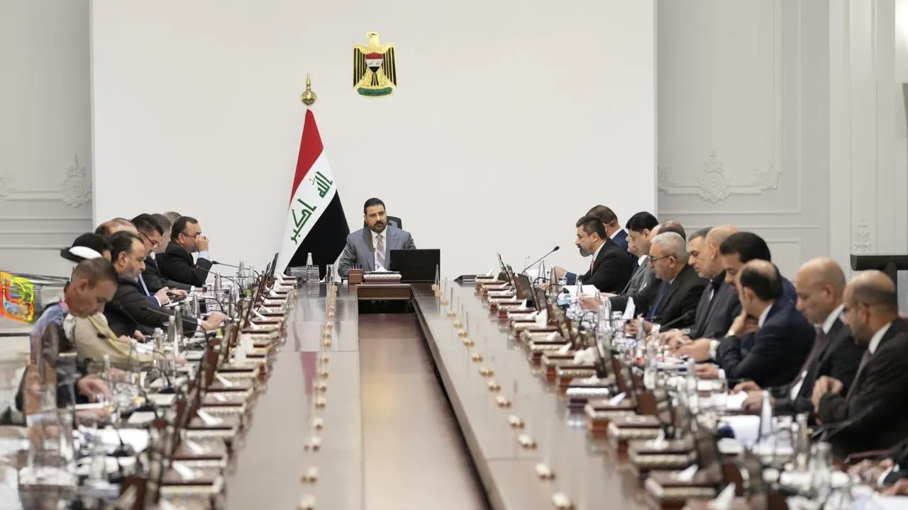 الزيدي يثمّن جهود المحافظات المستكملة لمبادرة مليون قطعة أرض ويطالب البقية بإنهاء الإجراءات قبل نهاية العام