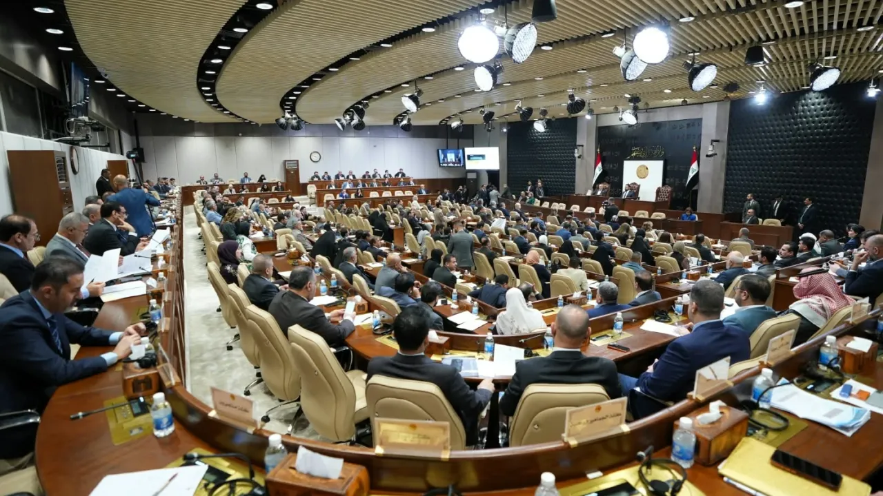 الخفاجي يعلن انطلاق تدقيق شامل في شهادات مسؤولي الدولة بطلب برلماني