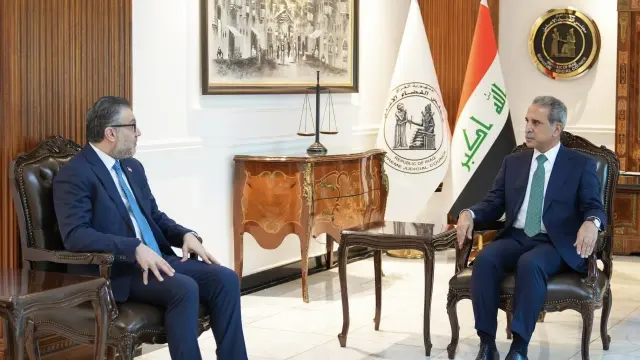 القاضي زيدان وأبو كلل يدرسان السبل القانونية لمعالجة مخالفات شركات الاتصالات الخاصة