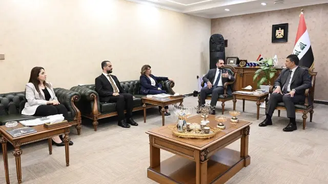 شبكة الإعلام العراقي وديوان الأوقاف يبحثان إبرام مذكرة تفاهم لتعزيز التغطية الدينية