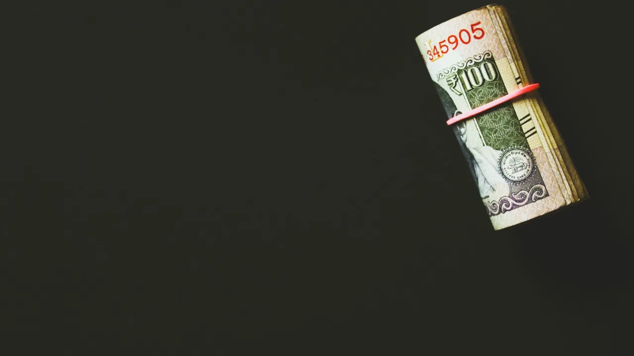 バグダッドで米ドルが166,000ディナール超、アルビルは約166,000（火）