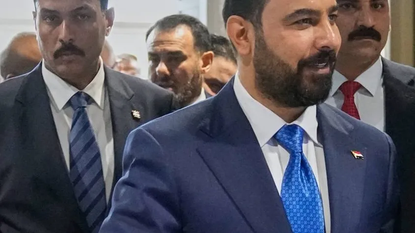 عاجل.. رئيس الوزراء علي الزيدي يصل إلى مجلس النواب قبيل جلسة استكمال الكابينة