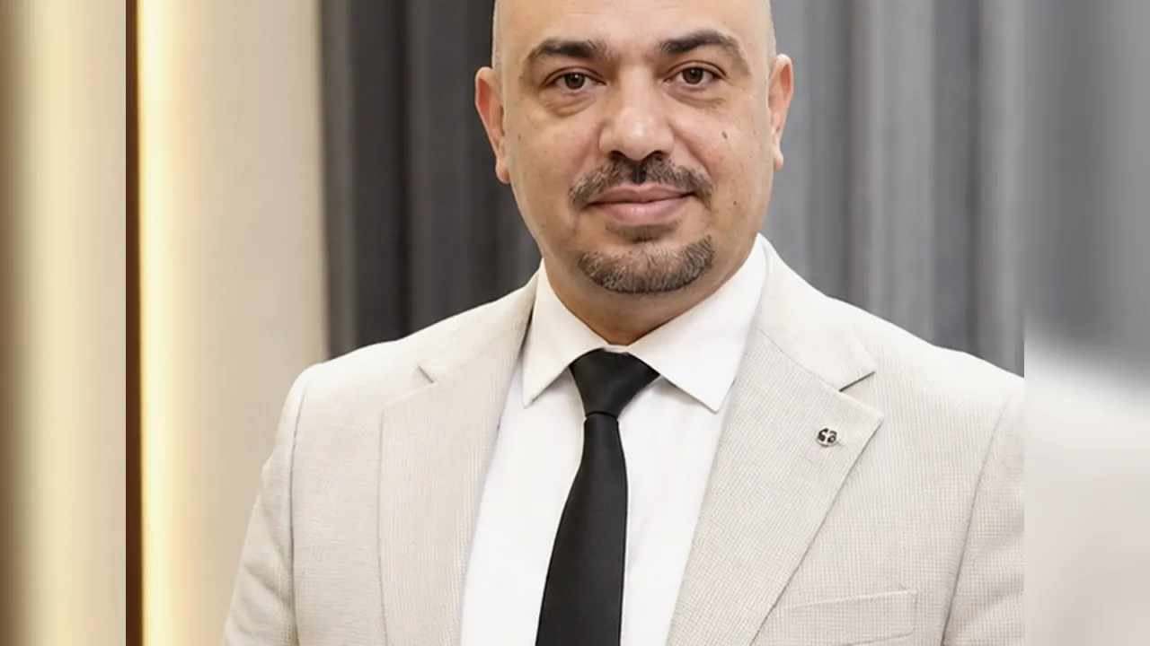 عاجل.. من هو قتيبة غازي وزير التخطيط الجديد؟ السيرة الذاتية والحزب