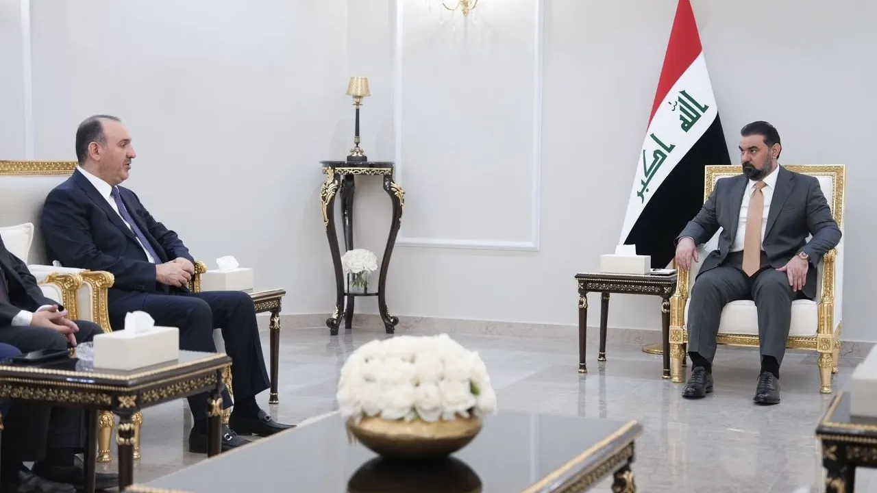 رئيس البرلمان يؤكد دعم مجلس النواب لجهود وزارة الداخلية في تعزيز الأمن