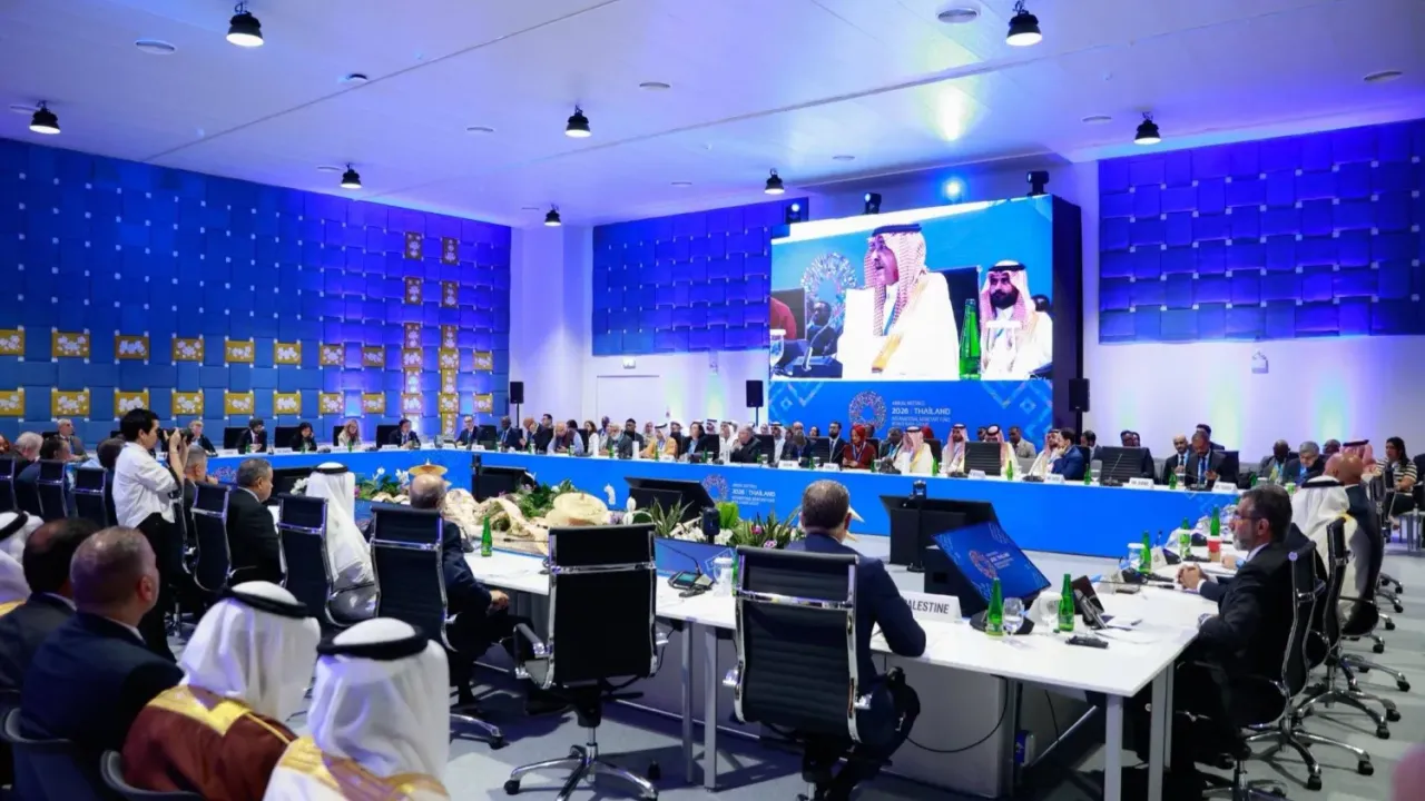 اللجنة الدولية تحذر من كلفة الحروب وتعزز دعوات للتعاون المالي والاقتصادي