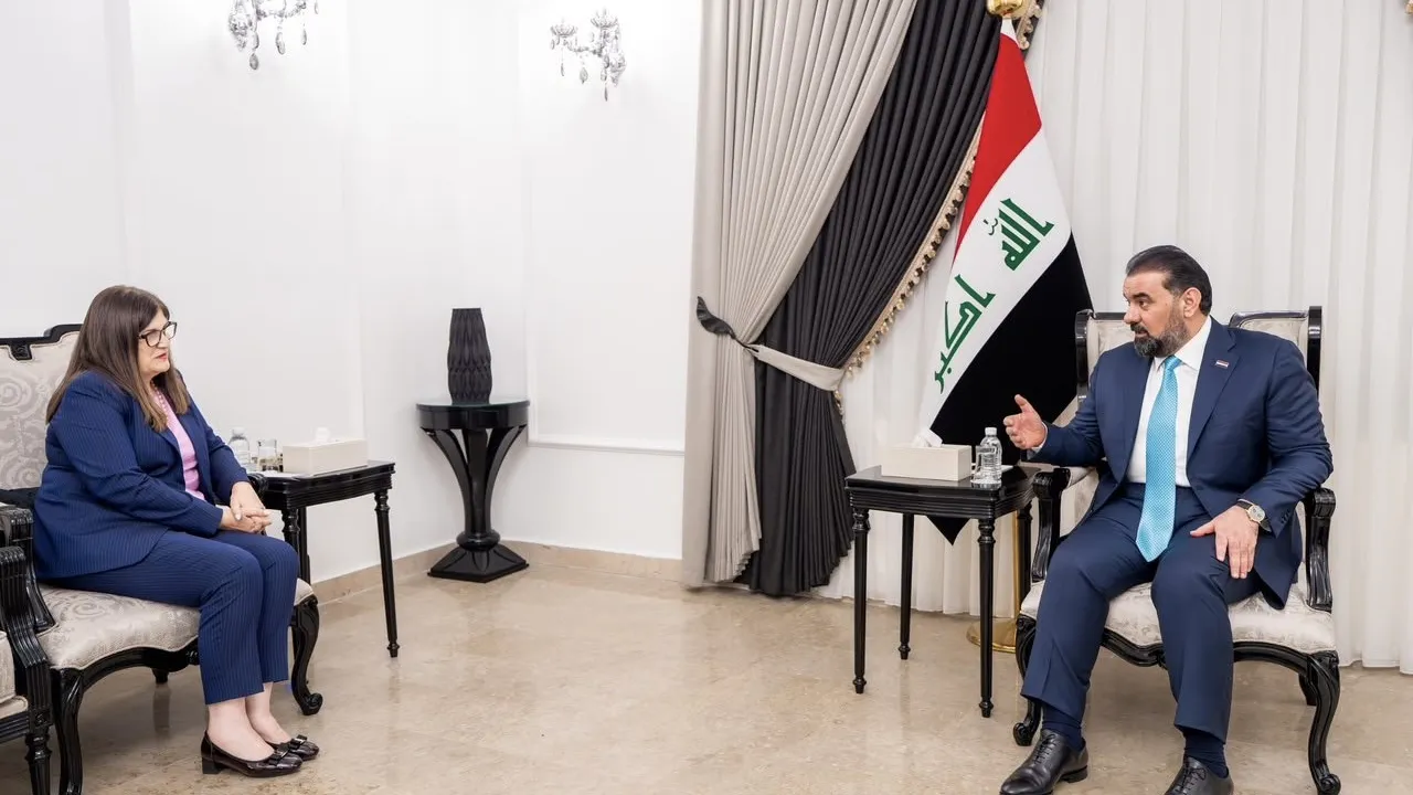 الحلبوسي يستقبل وزيرة فلسطينية ويؤكد دعم بغداد لإقامة دولة فلسطين والقدس عاصمة