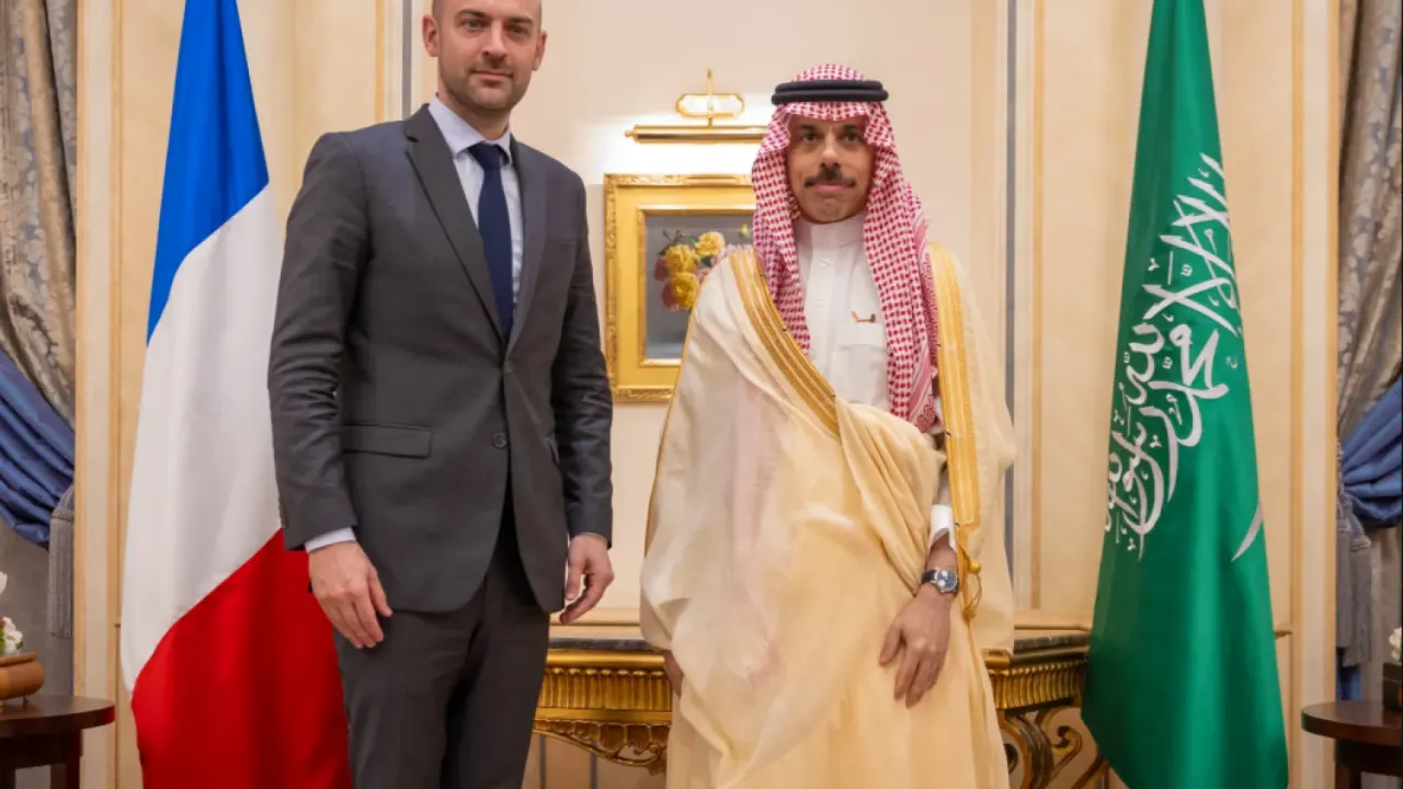 الرياض: لقاء وزيري خارجية السعودية وفرنسا حول الممرات المائية