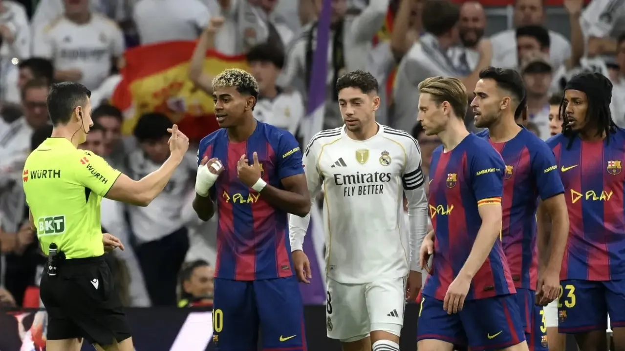 انطلاق كلاسيكو الأرض في سبوتيفاي كامب نو وبرشلونة متصدّر الترتيب