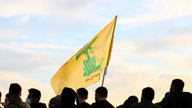 مصادر لبنانية: حزب الله يتسَلّح منذ ثلاثة أشهر بدعم إيراني تحسباً لاستئناف القتال