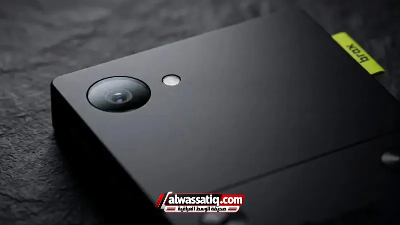 Brax dezvăluie Wink, telefon mic cu tastatură fizică și întrerupător hardware pentru dezactivarea comunicațiilor