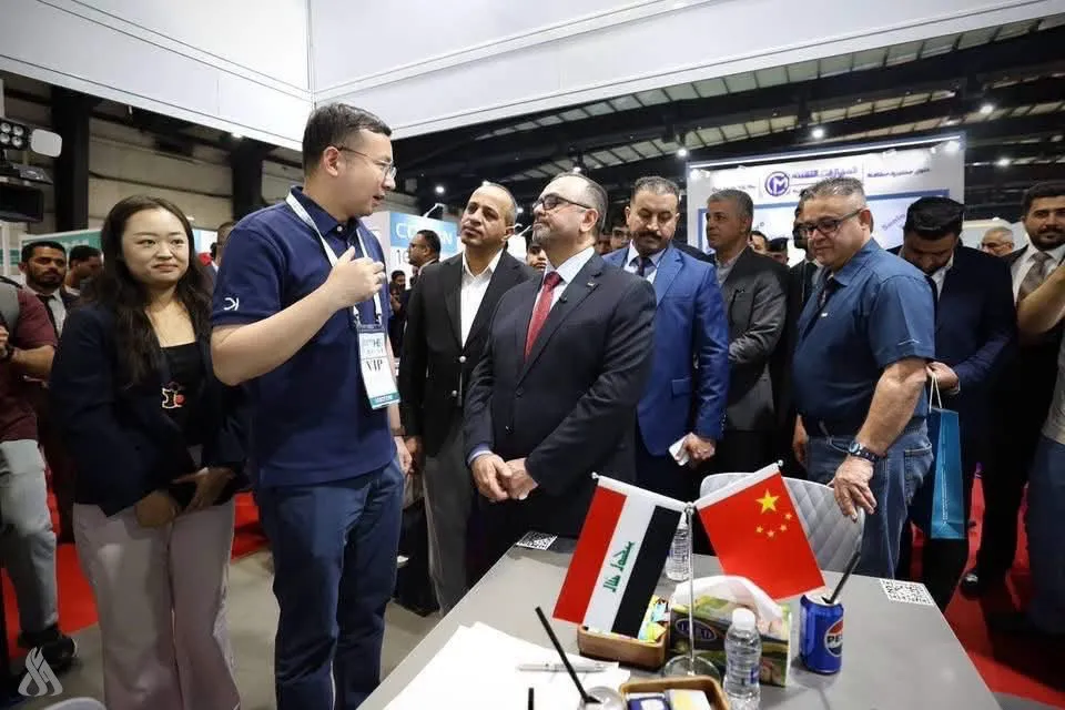 وزير الصحة يزور معرض الصحة الدولي السادس ويؤكد تعزيز الشراكات ونقل التكنولوجيا